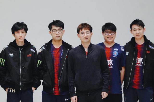 F1一周大事：皮亚斯特里拿下荷兰站冠军 法拉利惨遭全军覆没